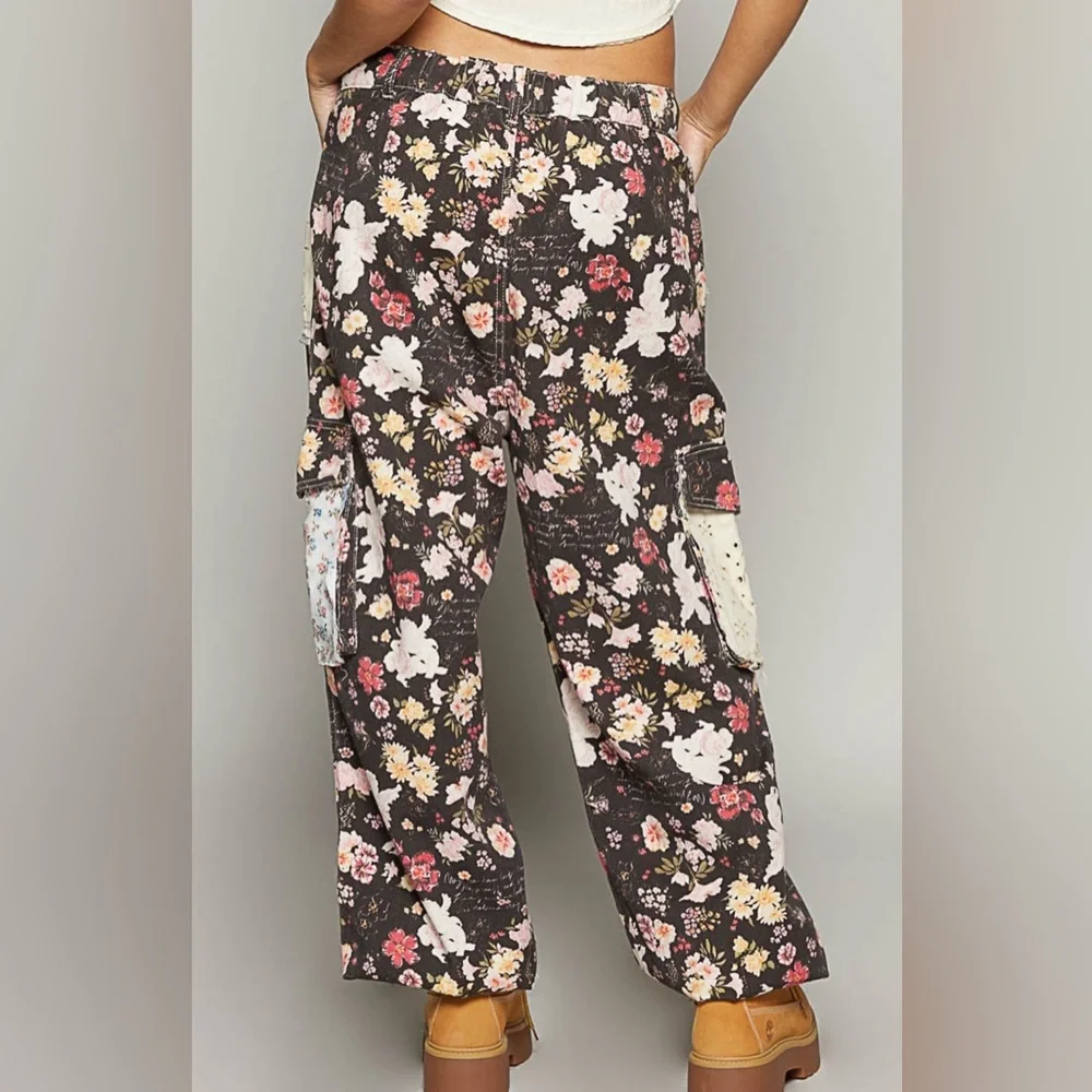 NWT POL Clothing Floral Print Boho Patchwork Crochet Jogger Relaxed Fit Pants - Picture 5 of 5